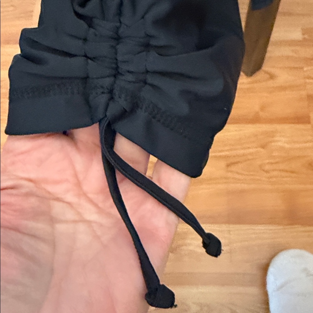 UV Skinz Swim Capris - Picture 2 of 7